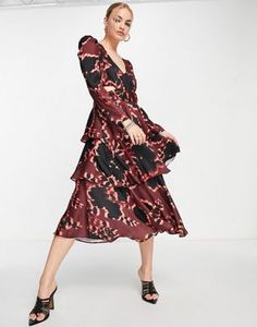 Topshop cut out waist floral print tiered occasion midi dress in burgundy kínálat, 35 Ft a ASOS -ben